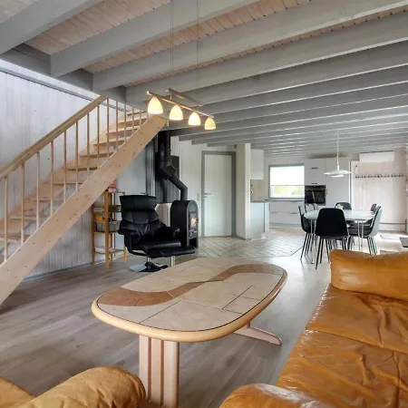 Casa vacanze Sunita - 2-8km From The Sea In Western Jutland By Interhome *