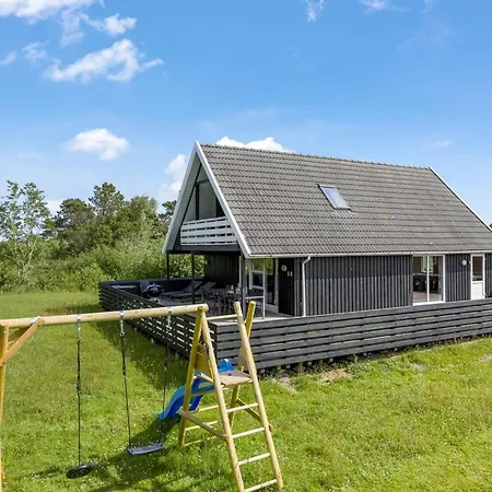 Casa vacanze Sunita - 2-8km From The Sea In Western Jutland By Interhome *